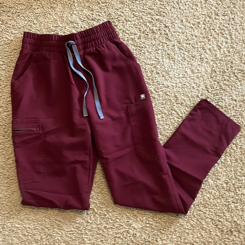 FIGS Burgundy high waisted pant